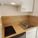 Apartment Avec Balcon, Vue Sur Jardins Et Cathedrale *