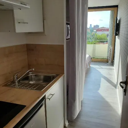 Avec Balcon, Vue Sur Jardins Et Cathédrale Appartement *